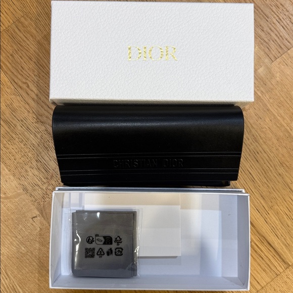 Dior VeryDior S1I 54mm Square Sunglasses - Picture 11 of 13